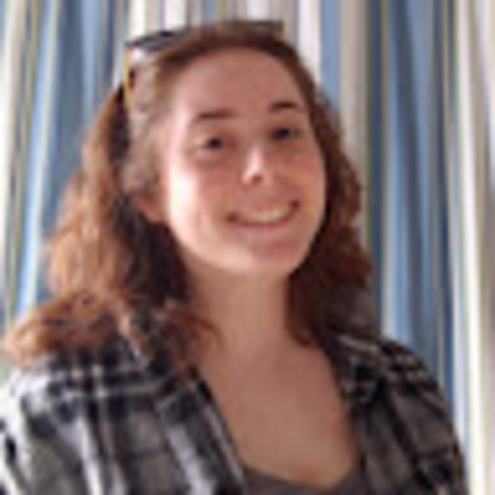 Meet your Posher, Delia